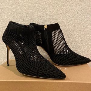 Brian Atwood Designer, Black Leather stiletto, Size 7 US or 37.5 Europe